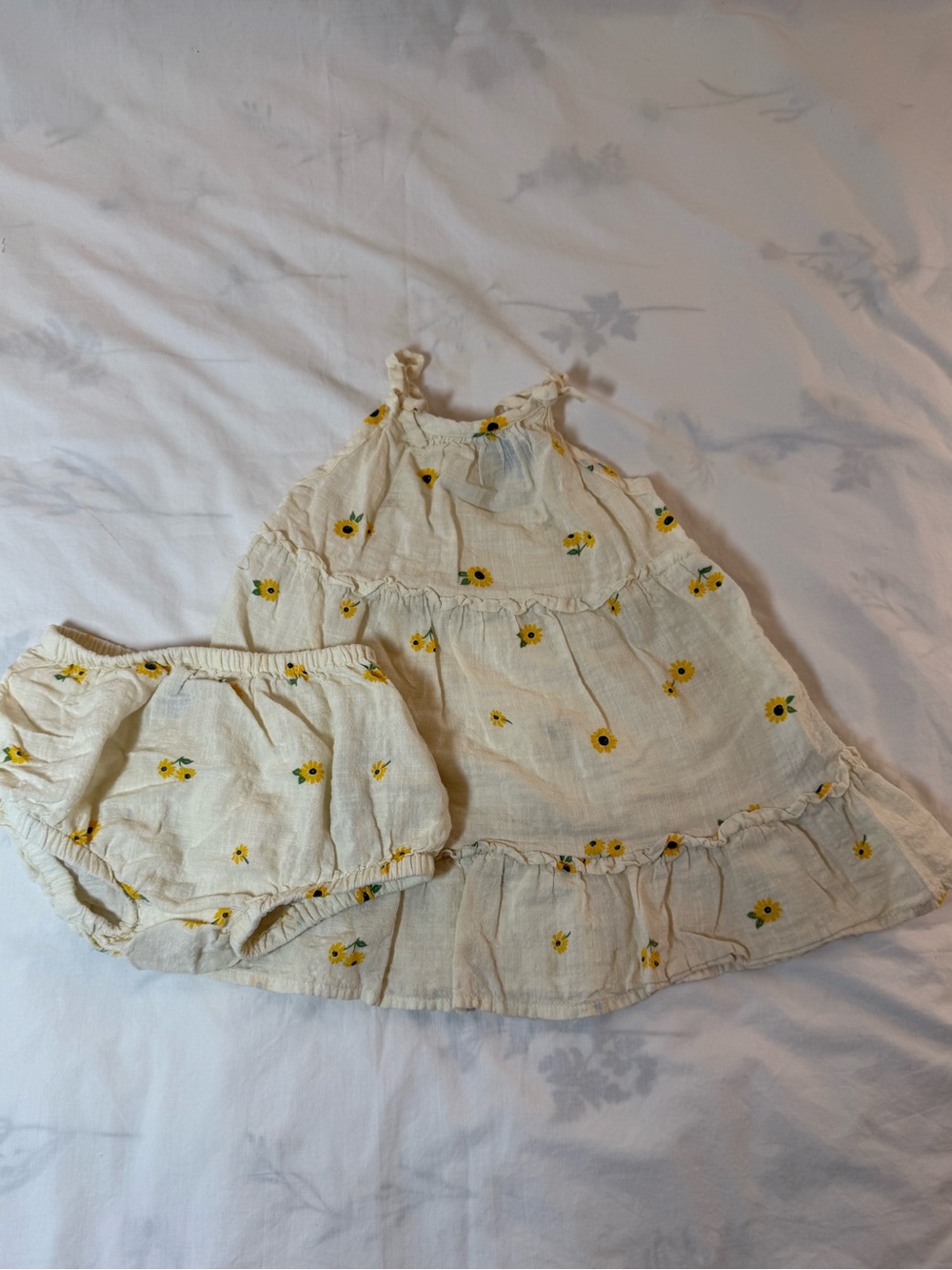 Old Navy Baby Girls Cream Sunflower Dress and Bloomer Set